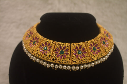 "Antique Gold-Plated Necklace & Earring Set" Product code - 6179