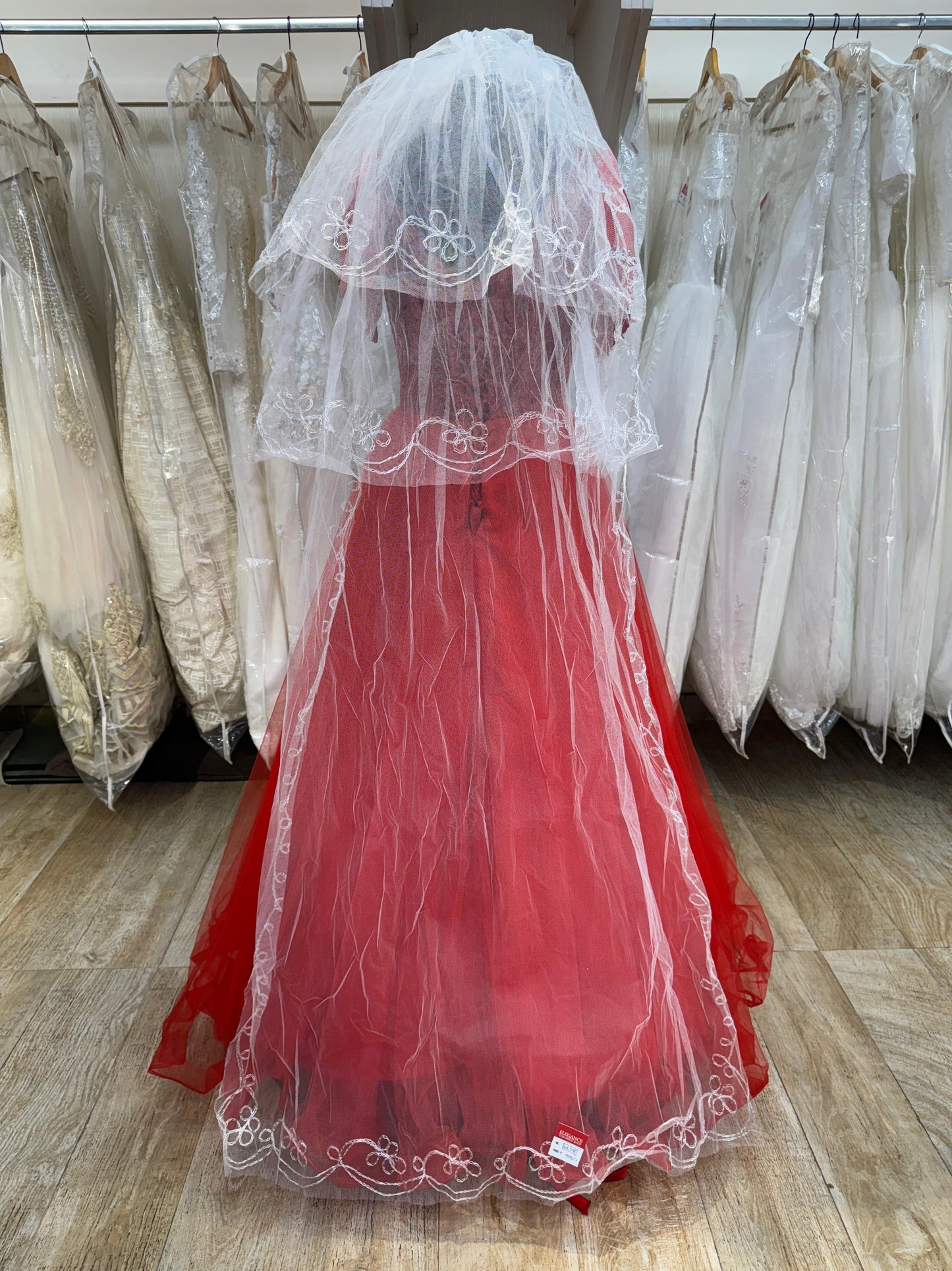 "Luxury Long Bridal Veil" Product code - 4275