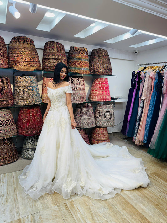 “Evelyn Royal Ball Gown Bridal Dress with Intricate Lace Detailing and Long Train-White Gown” Product code-2090