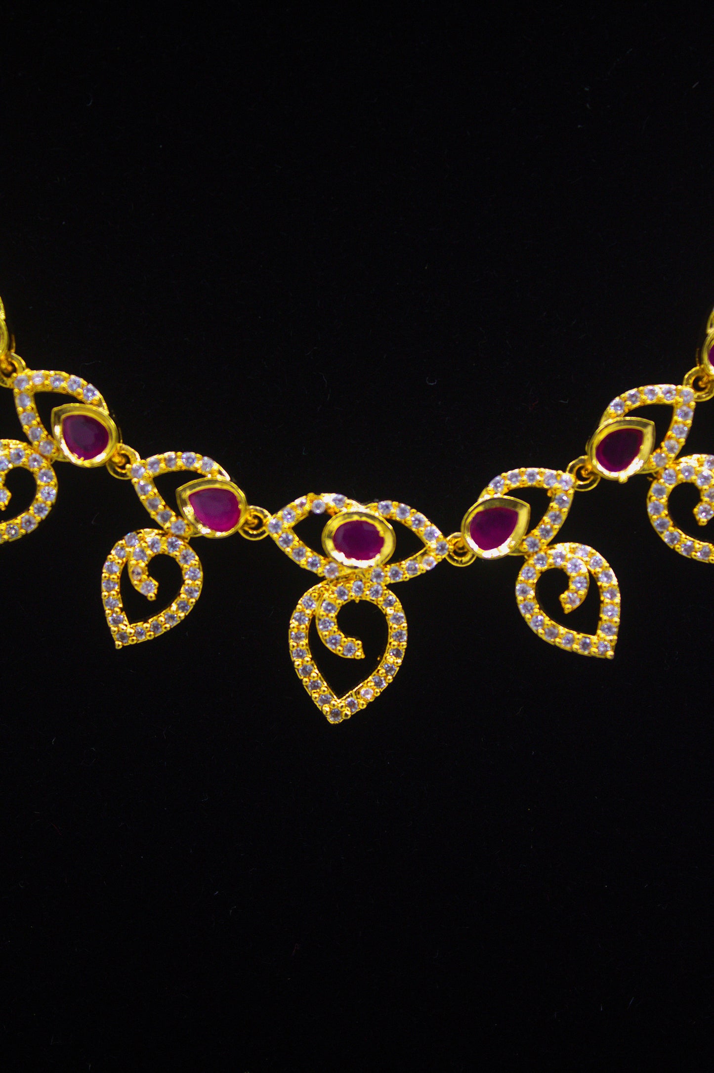 "Elegant Gold-Plated Leaf Design Necklace Set with Earrings" Product code-6268