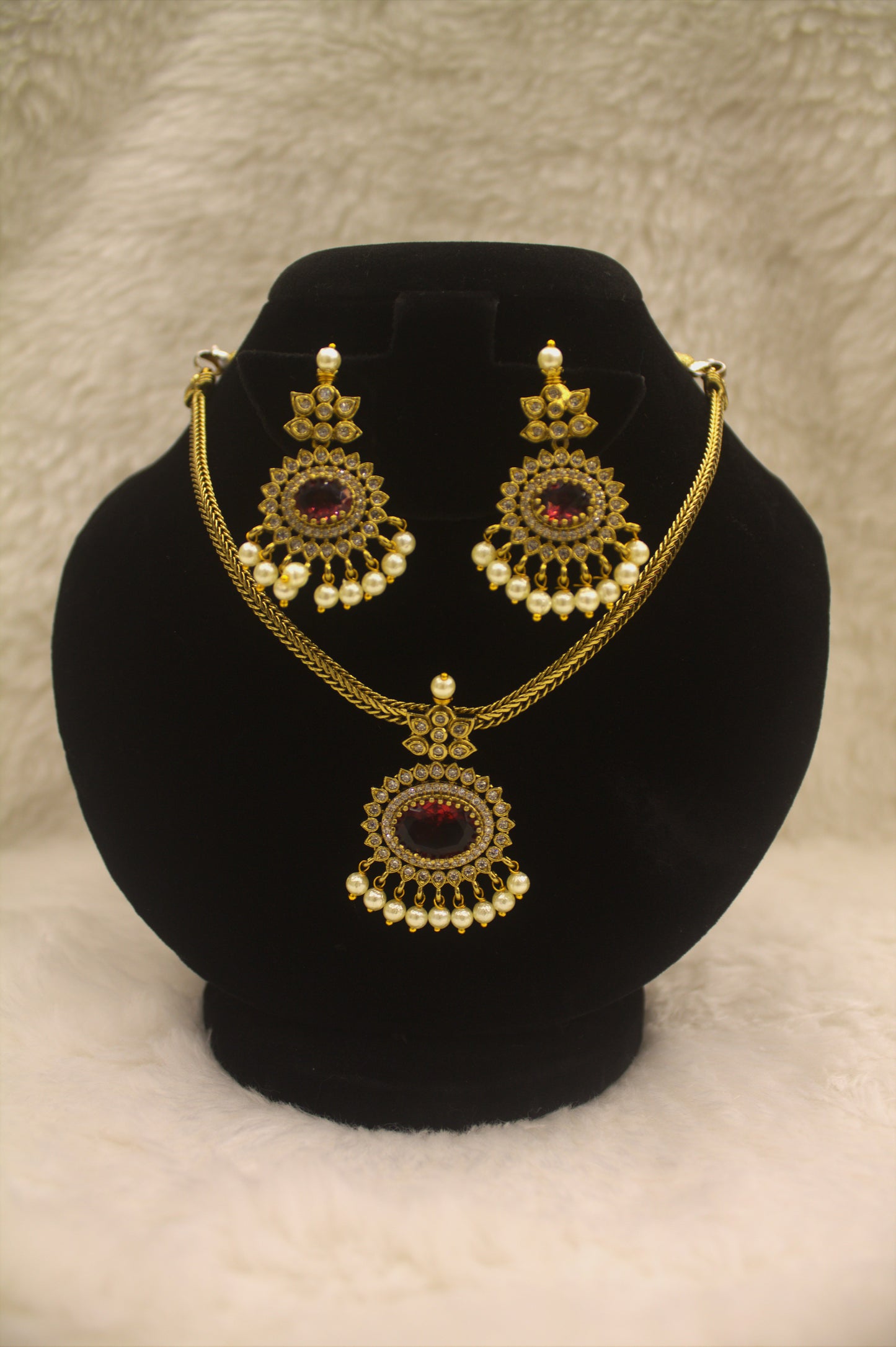 "Antique Gold-Finish Pendant Necklace Set with Pearls & Red Stone Accents" Product code-6342