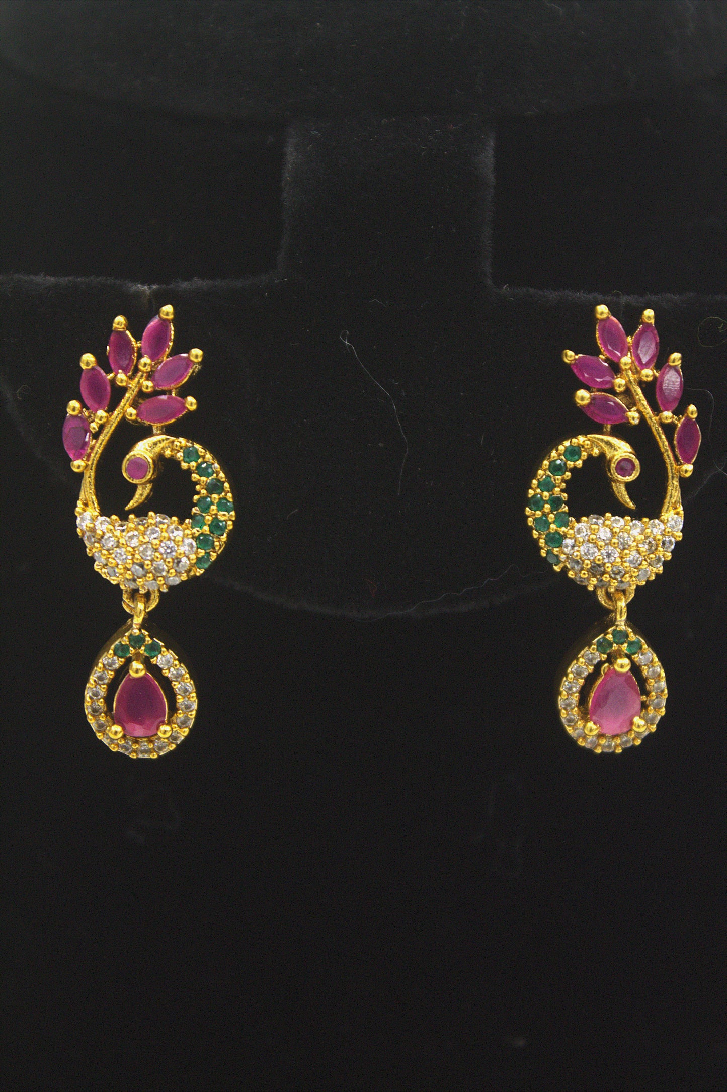 "Royal Ruby Crystal Drop Necklace & Earring Set" Product code-6015