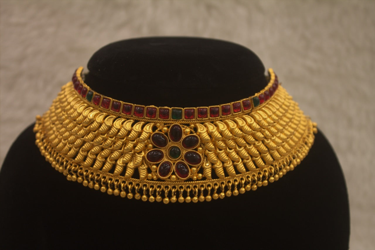 "Antique Gold-Plated Necklace & Earring Set" Product code - 6172
