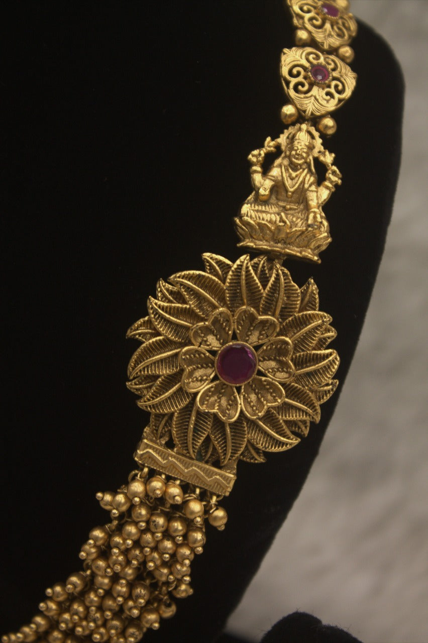 "Antique Gold-Plated Necklace &amp; Earring Set" Product code - 6055