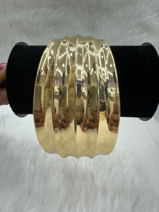 "Elegant Gold-Plated Bracelet" Product code - 6434