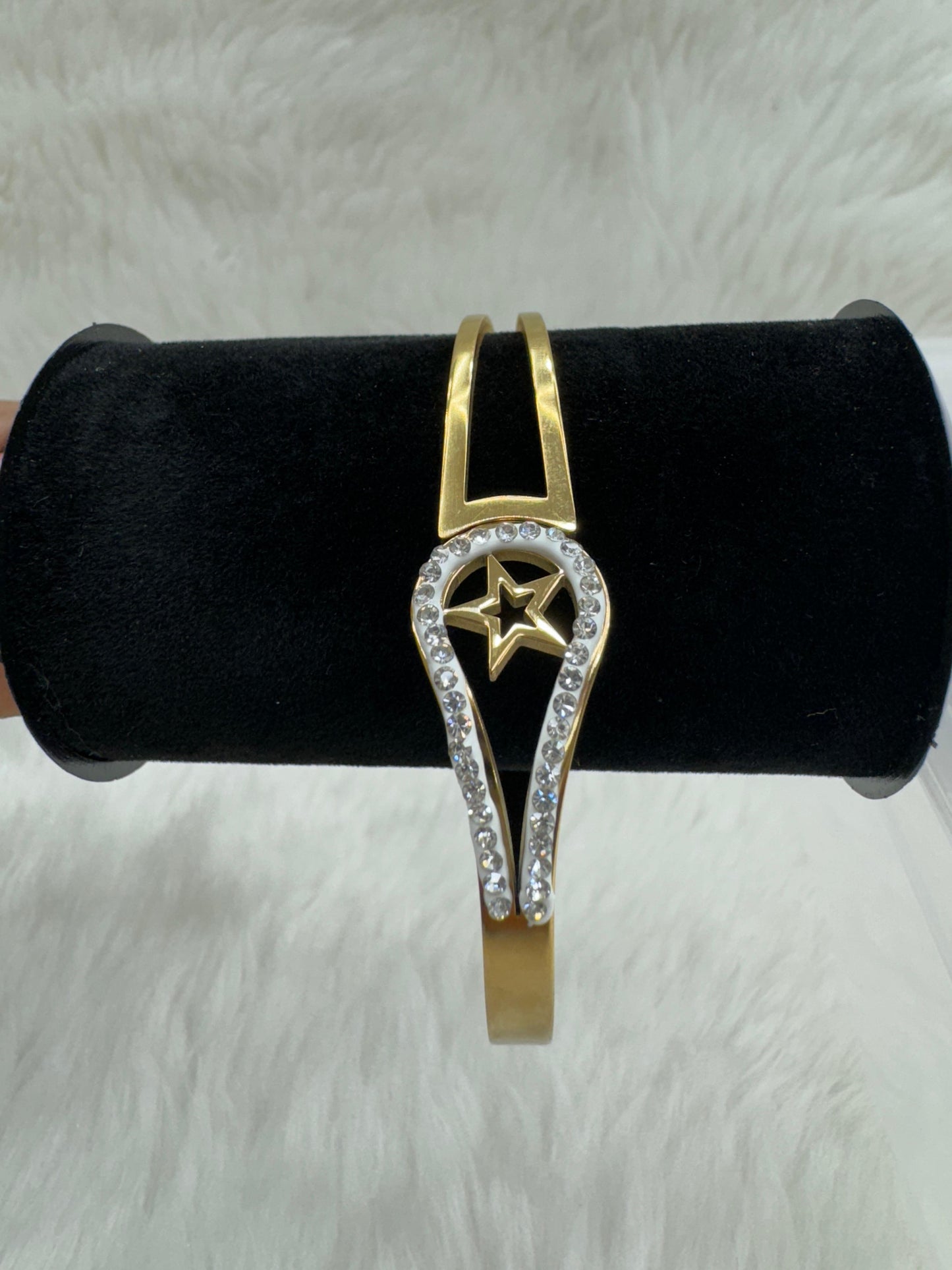 "Elegant Gold-Plated With Stone Bracelet" Product code - 6447