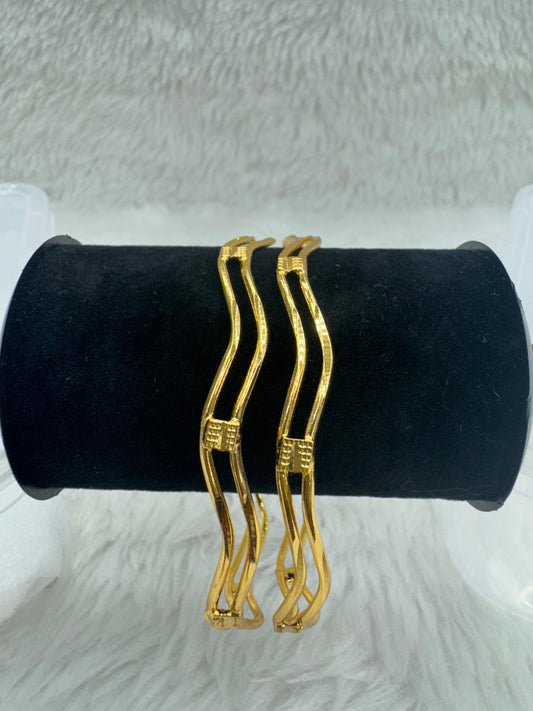 "Antique Gold-Plated Bangle Set" Product code - 6706
