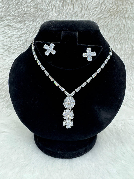 "Silver Crystal Floral Necklace Set" Product code - 6052