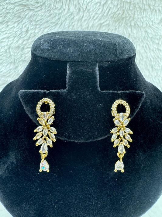 "Golden Radiance Crystal Necklace & Earring Set" Product code -6361