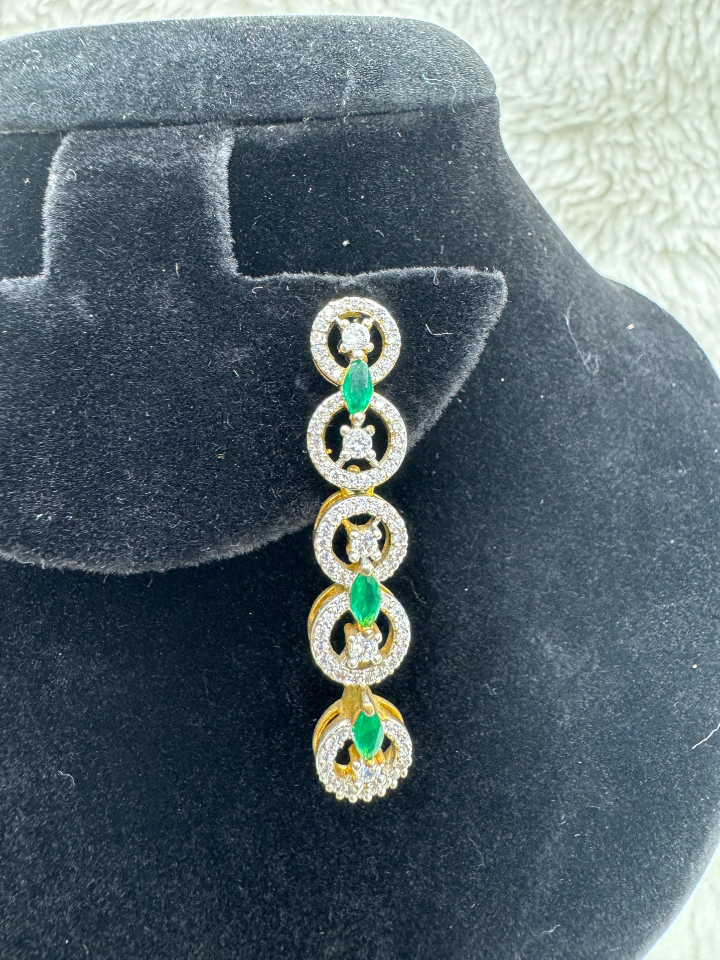 "Emerald Glow Gold Crystal Necklace Set" Product Code- 6037