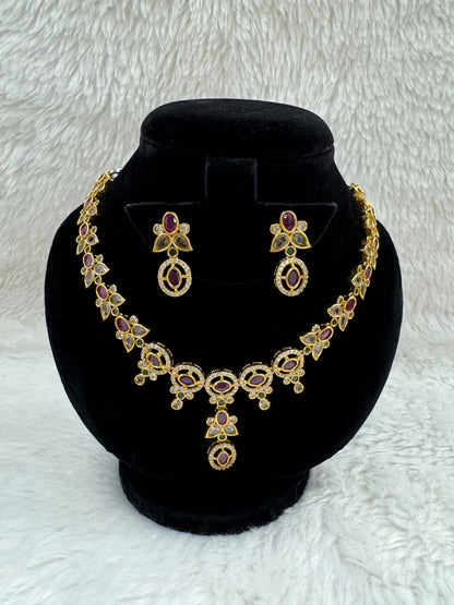 "Antique Gold-Plated Necklace &amp; Earring Set" Product code - 6606