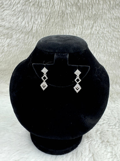 "White Stone Necklace &amp; Earring Set" Product code - 6596
