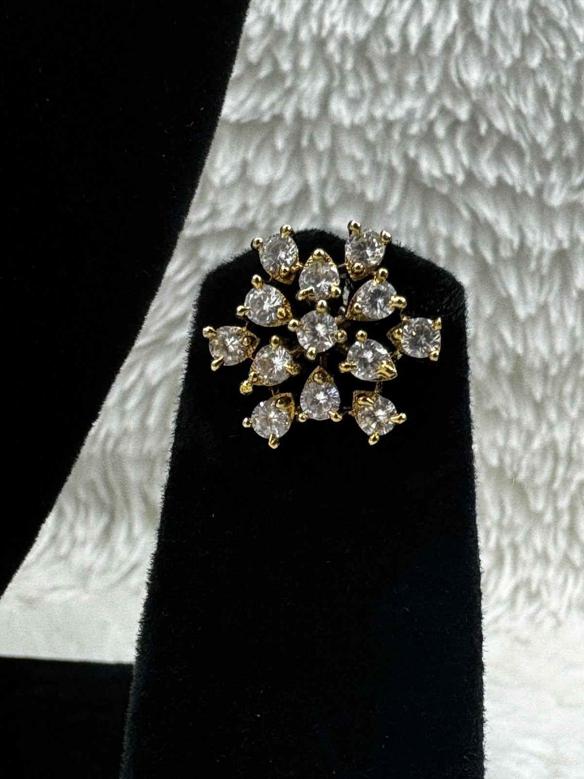 Elegant Gold-Tone Leaf Crystal Necklace & Earring Set-7456
