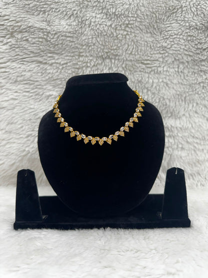 Elegant Gold-Tone Leaf Motif Necklace & Earrings Jewelry Set -7459
