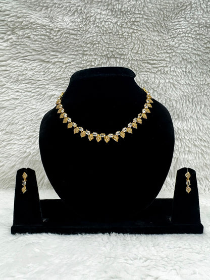 Elegant Gold-Tone Leaf Motif Necklace & Earrings Jewelry Set -7459