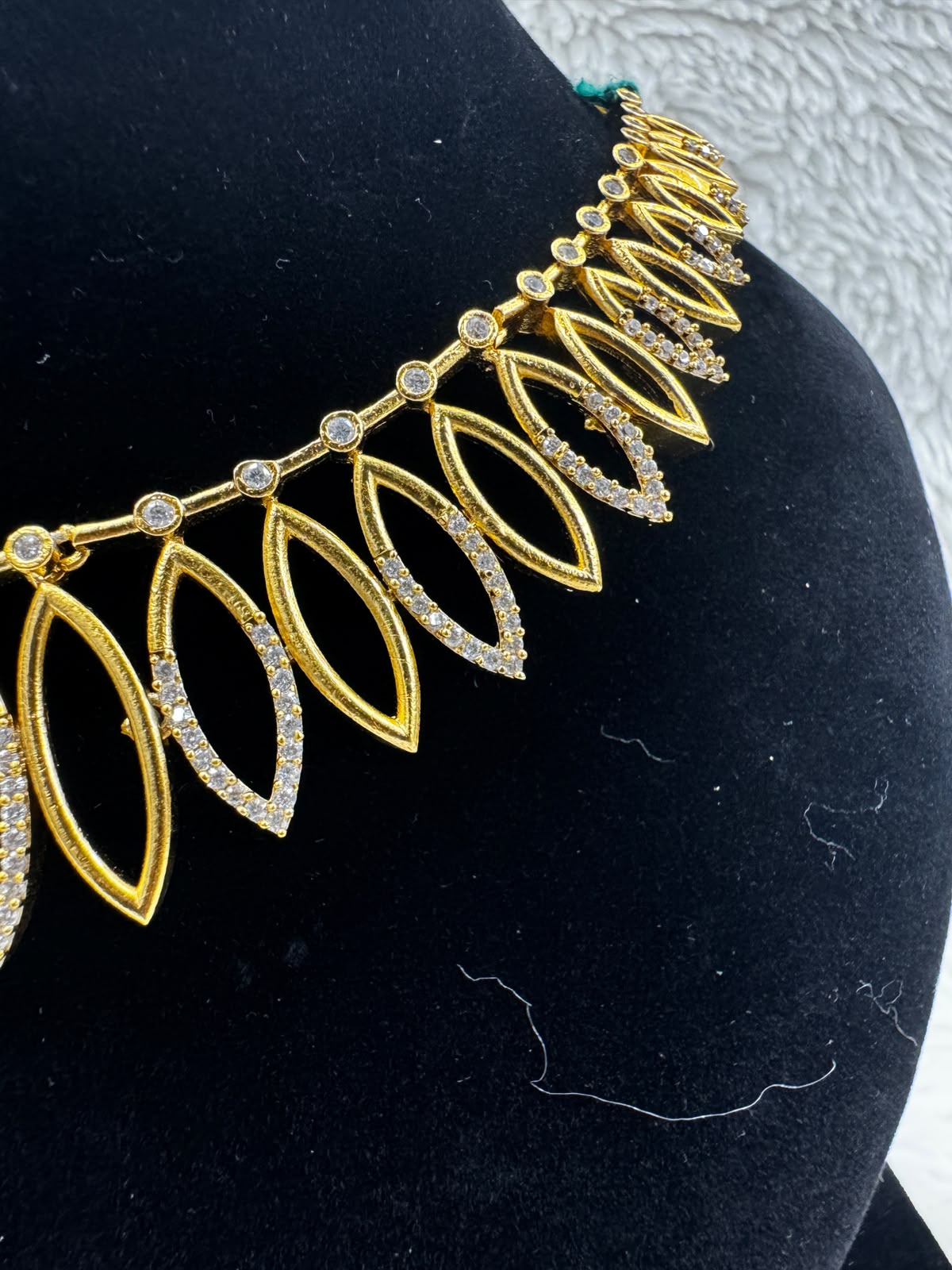 Golden Fringe Choker Necklace Royal Leaf pattern Gold Necklace-6938