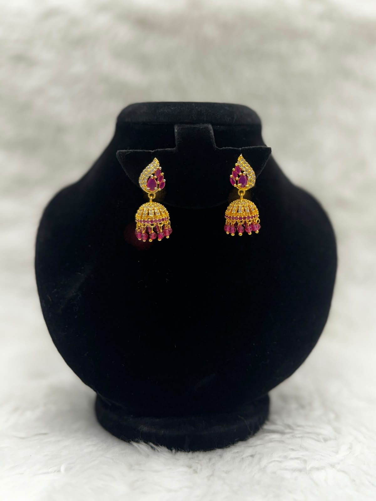 Elegance-The style Jhumka set - 7254