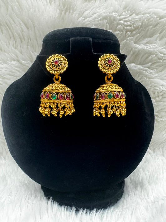 AntiqueGoldplated kemp stone Jhumka Earrings-7226