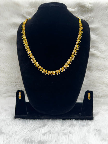 Elegant Gold-Tone style finish -7017