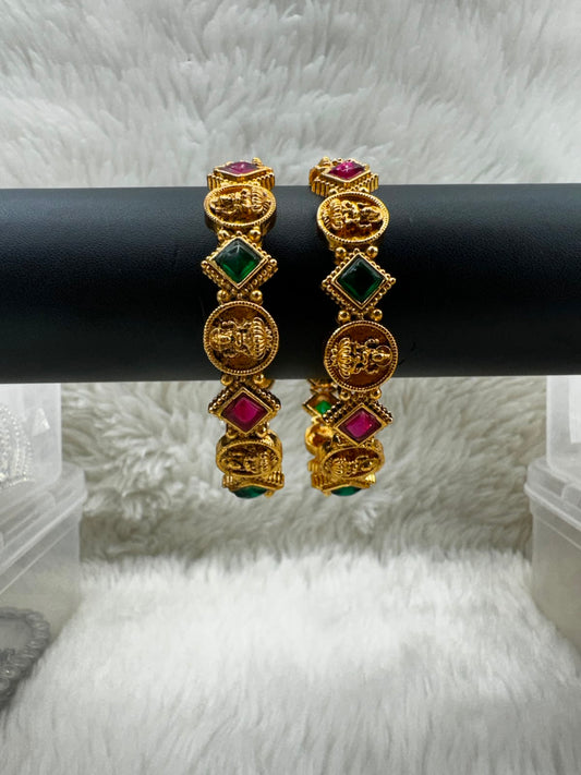 ElegantGold-Tone Floral design with bangle -7407