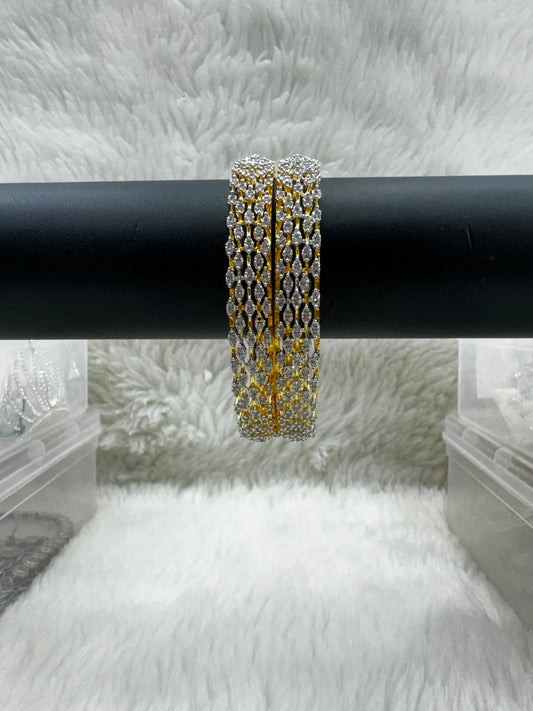 Elegant Diamond style with beautiful Bangle-7507