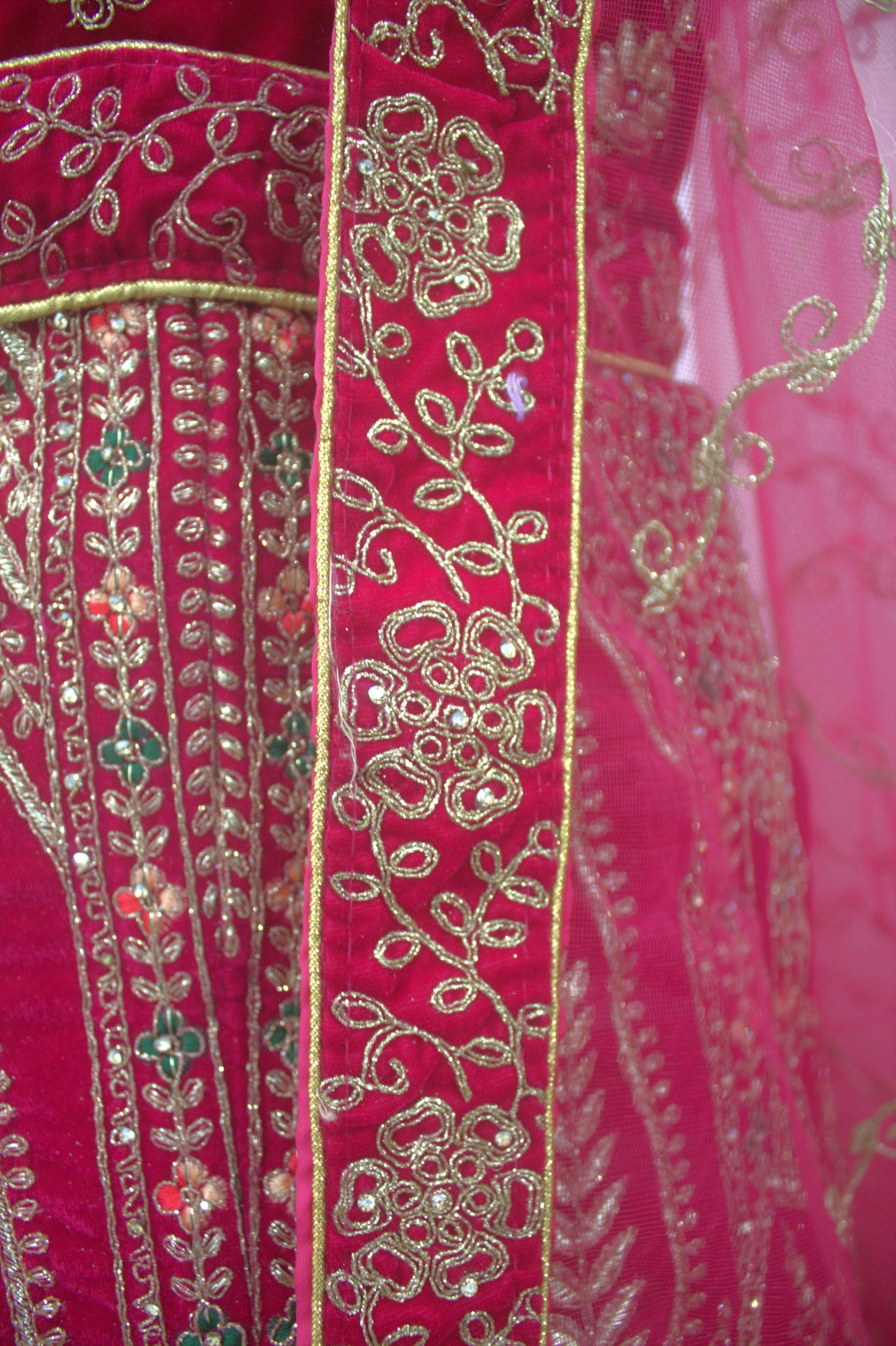 "Pink Embroidered Bridal Lehenga Choli with Intricate Gold Threadwork & Matching Net Dupatta" Product code-1112