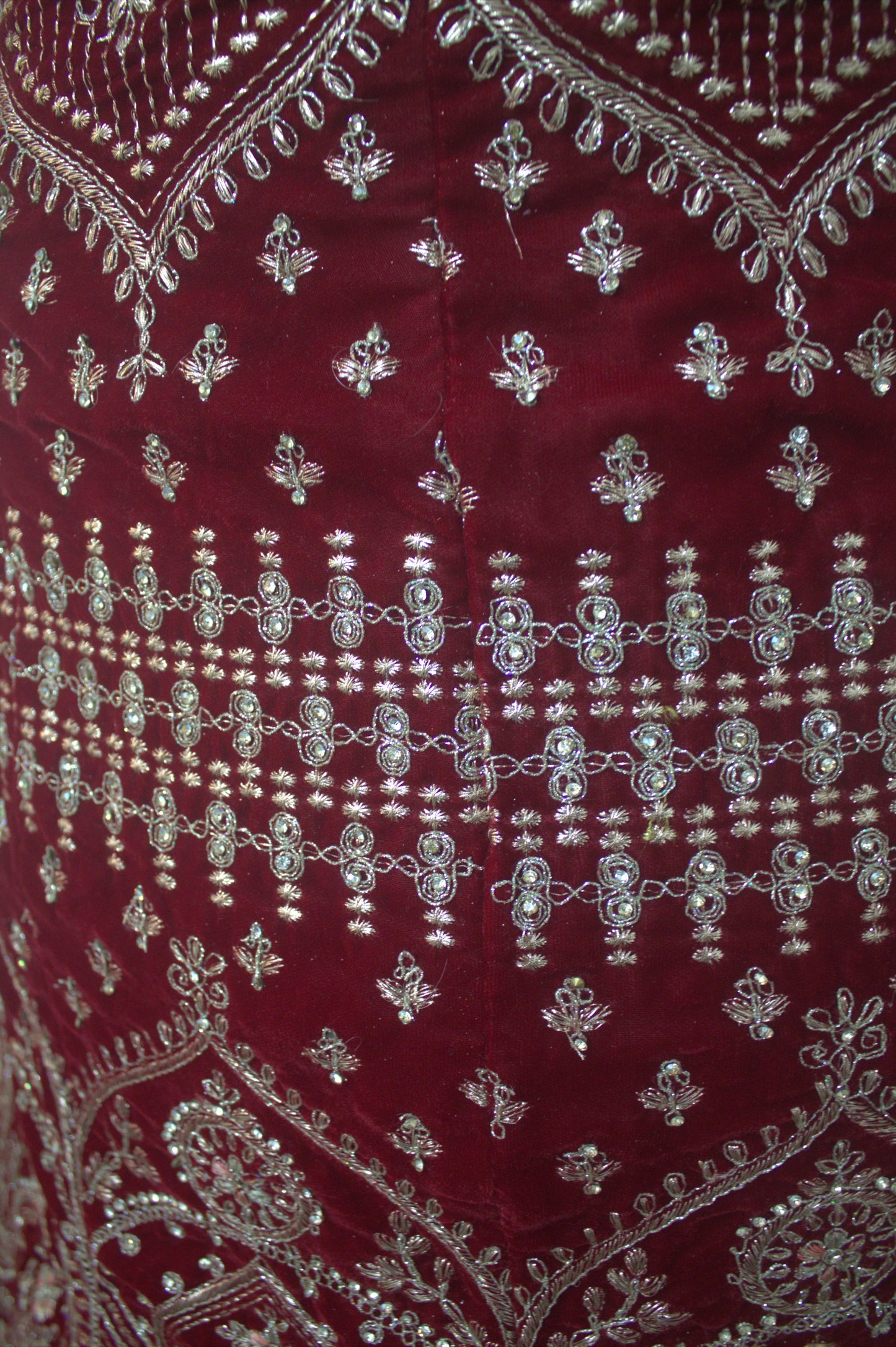"Exquisite Maroon Bridal Lehenga Choli with Intricate Gold Embroidery – Traditional Indian Wedding Wear with Elegant Net Dupatta" Product code-1328