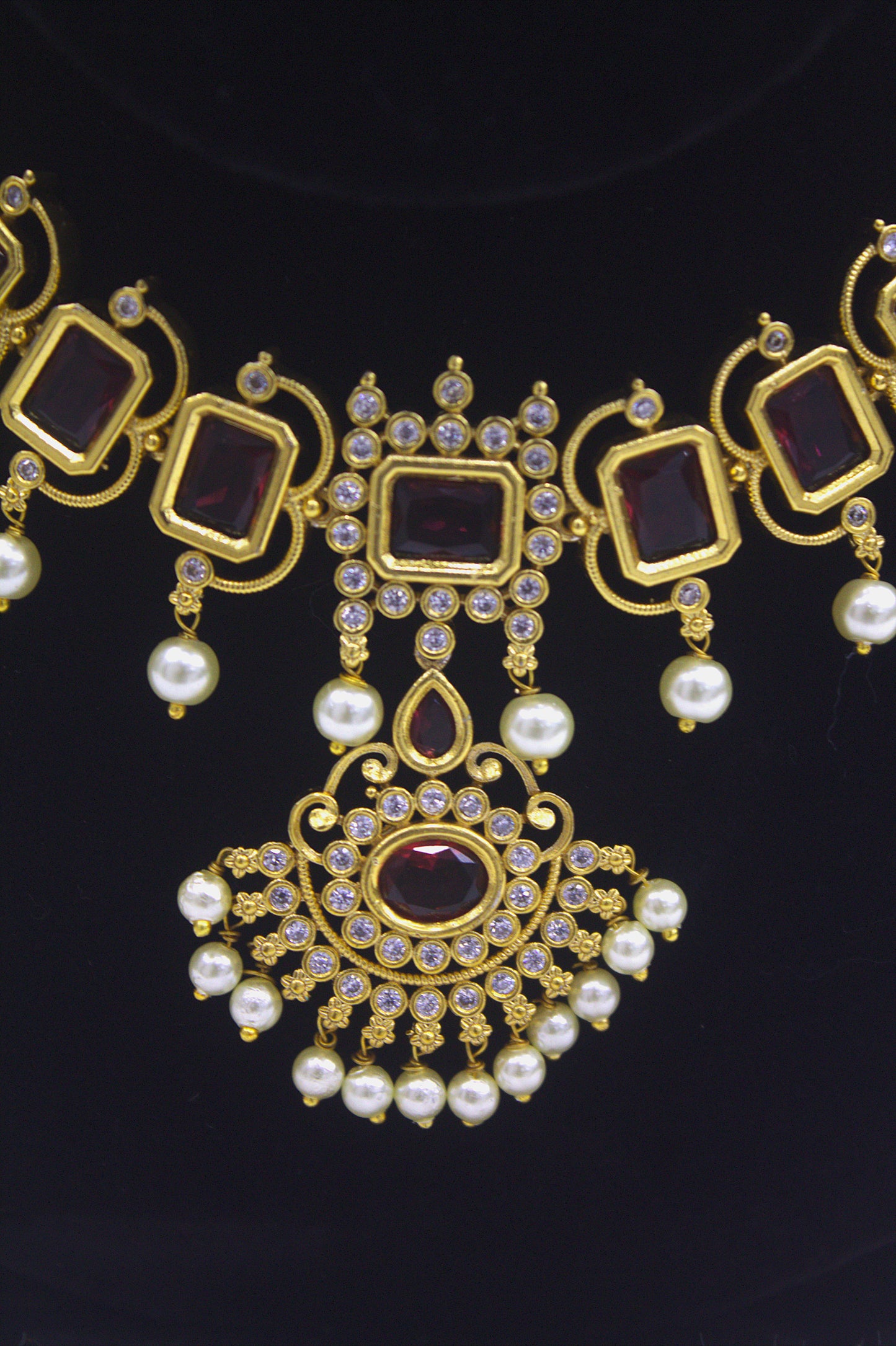 “Majestic Pearl & Ruby Antique Gold Necklace Set” Product code-6022