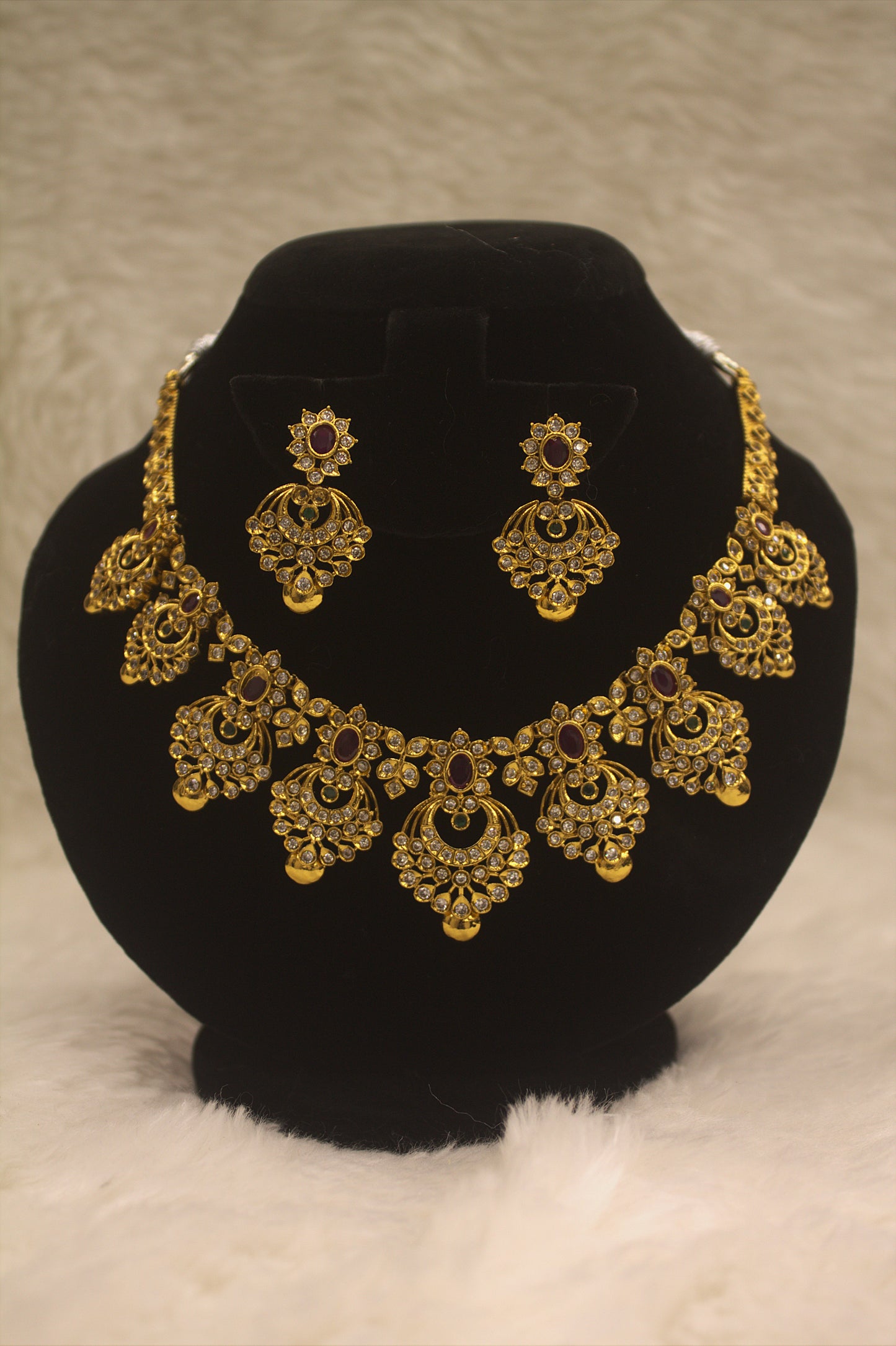 "Antique Gold Ruby Chandelier Necklace & Earring Set" Product code-6029