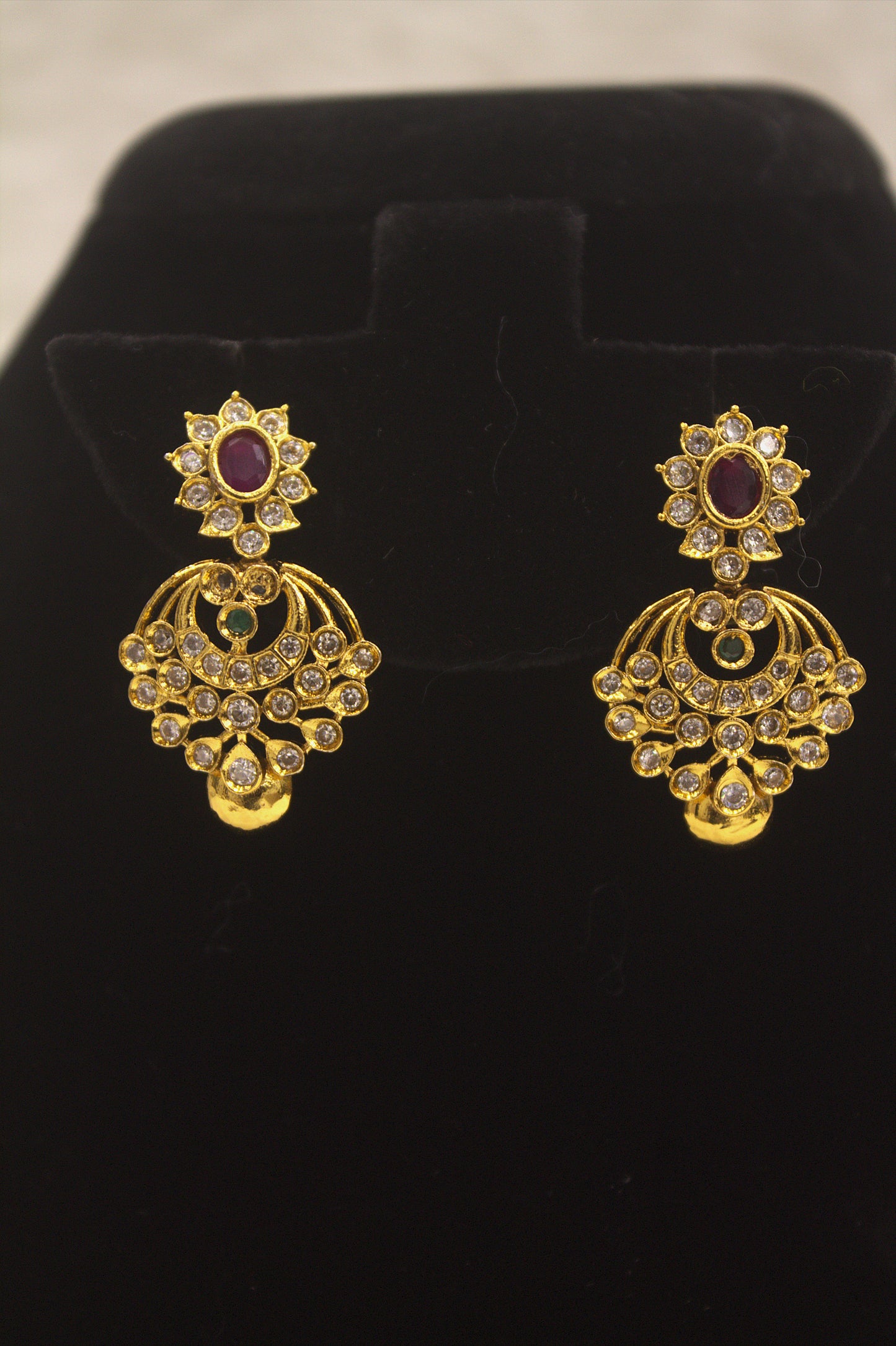 "Antique Gold Ruby Chandelier Necklace & Earring Set" Product code-6029
