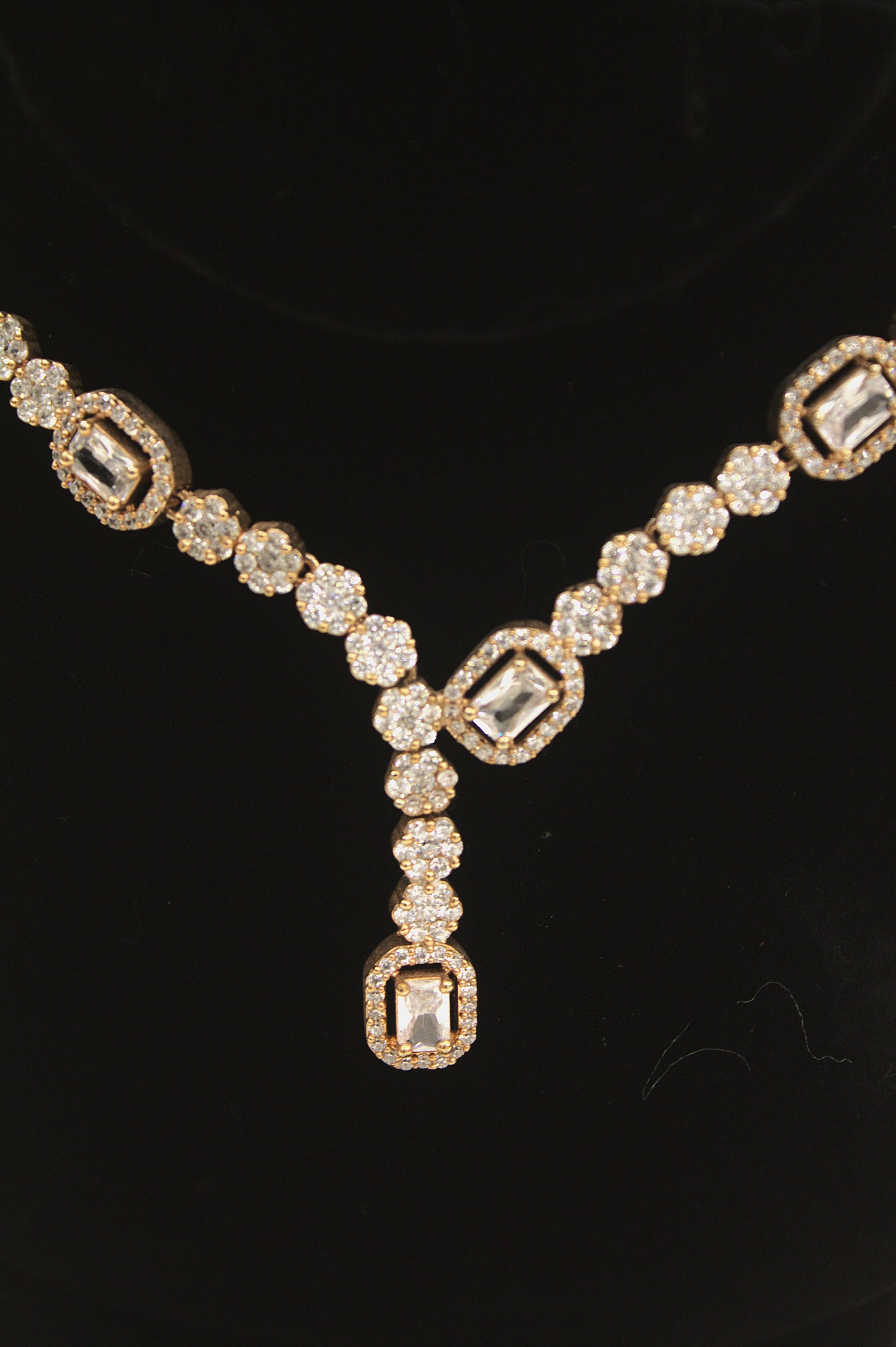 "Radiant Crystal Geometric Necklace & Earring Set" Product code-6048