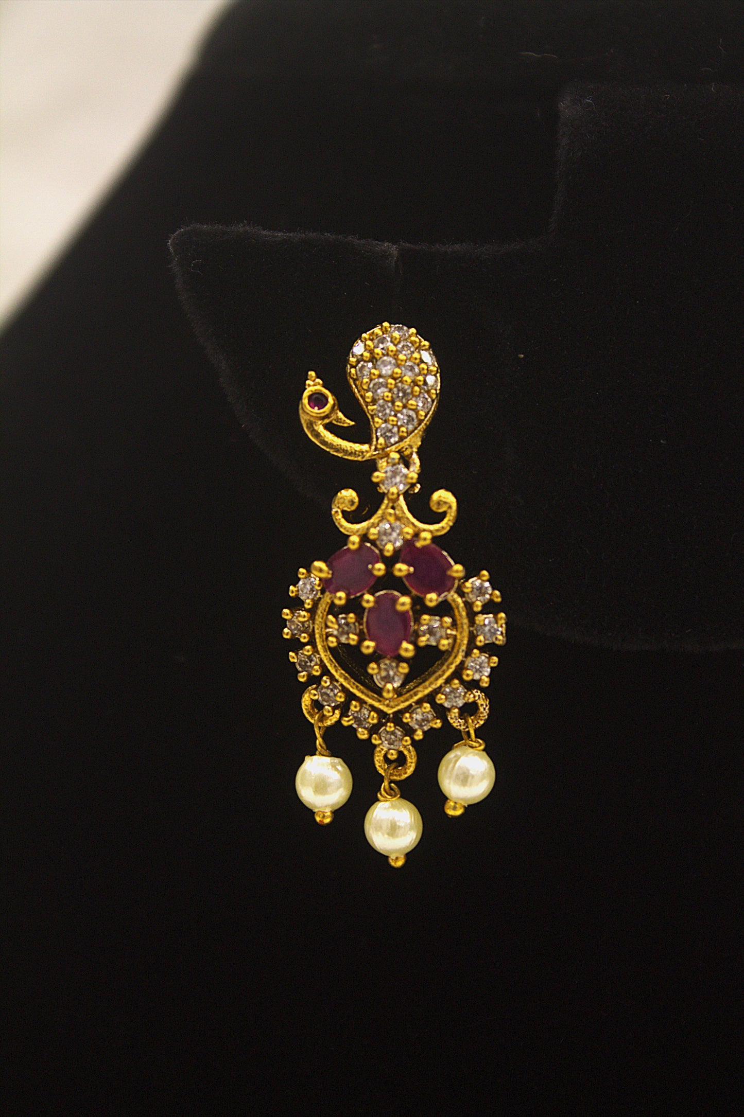 "Gold-Plated Ruby & Pearl Necklace Set for Weddings" Product code-6011