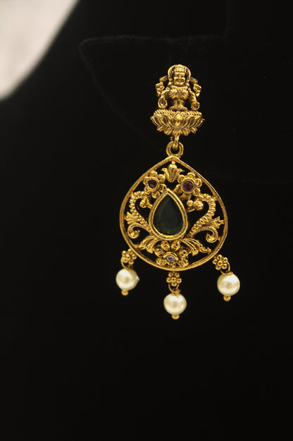 "Antique Gold-Plated Temple Necklace Set with Goddess Lakshmi Motif & Pearls – Traditional Bridal Jewelry" Product code-6003
